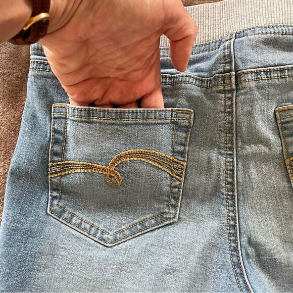 Justice Blue and Gray Jean Shorts with Distressed Details and Pockets Size 12 - Picture 5 of 5